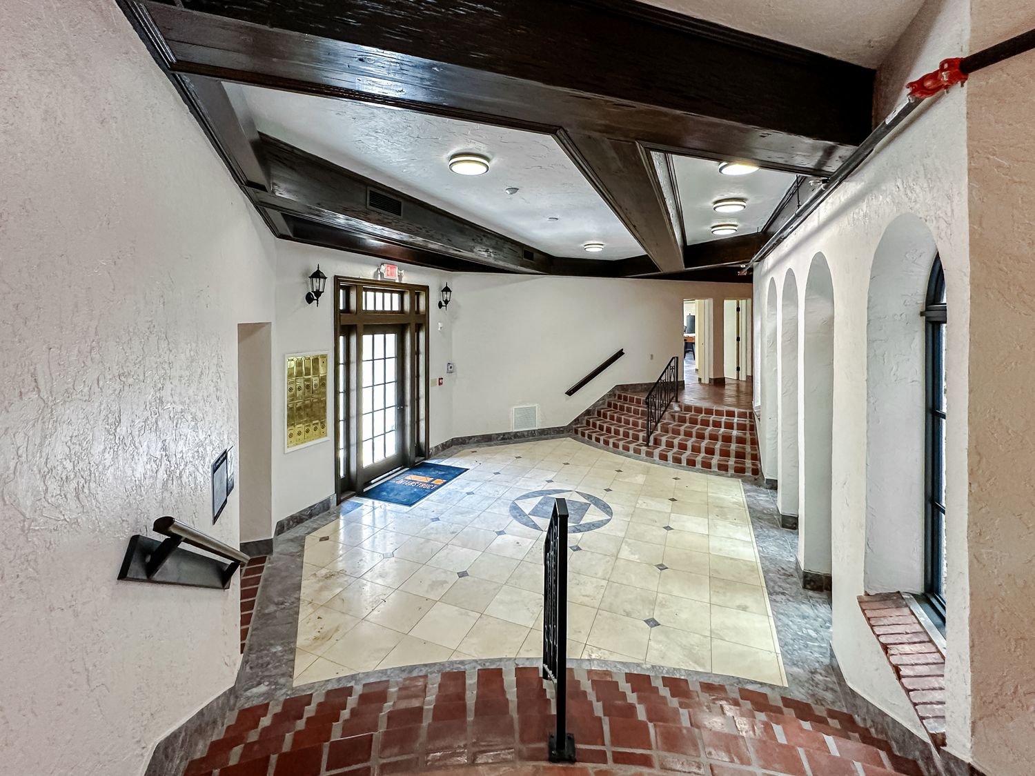 601 Quay Commons Sarasota FL 34236