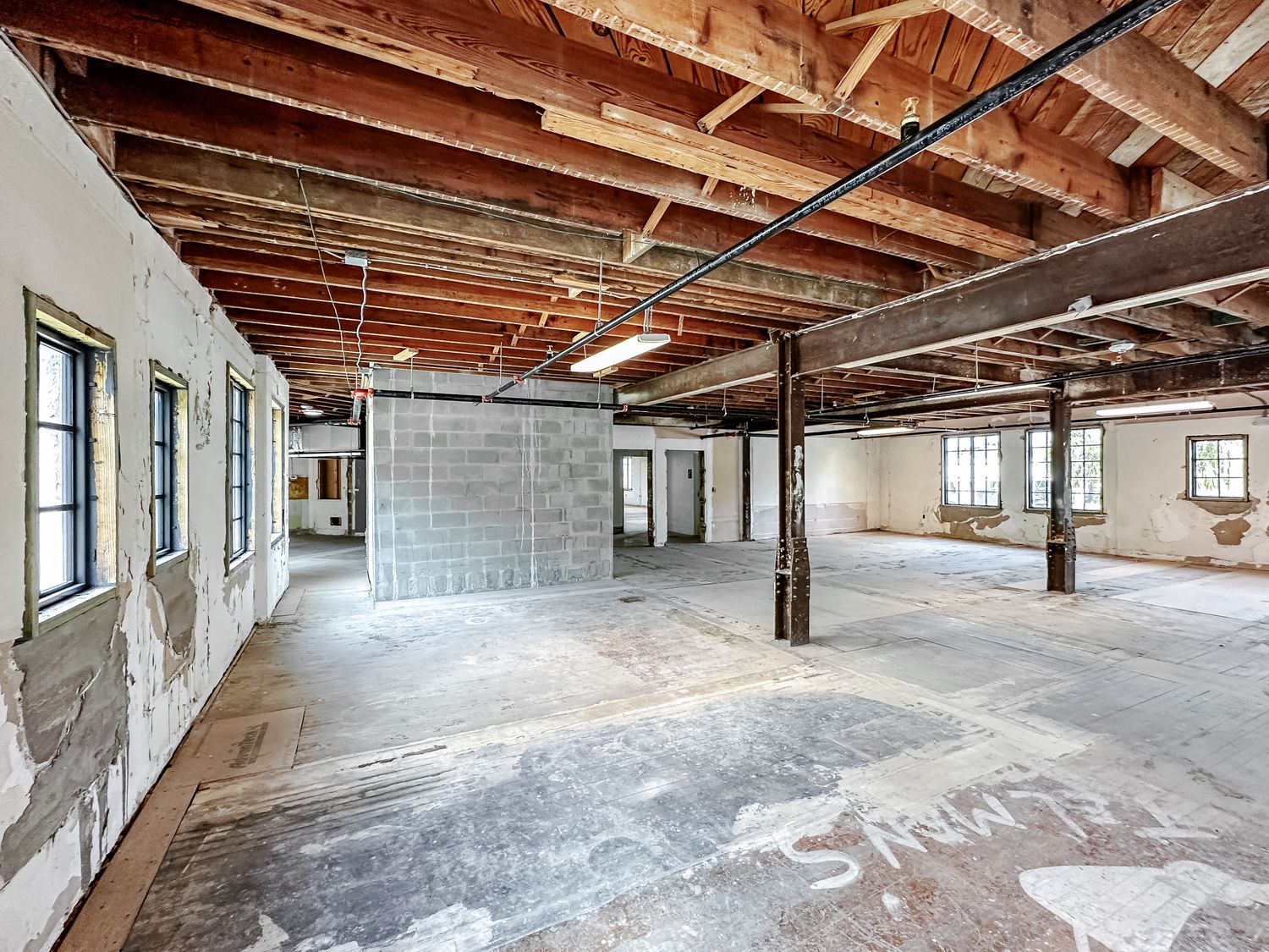 601 Quay Commons Sarasota FL 34236