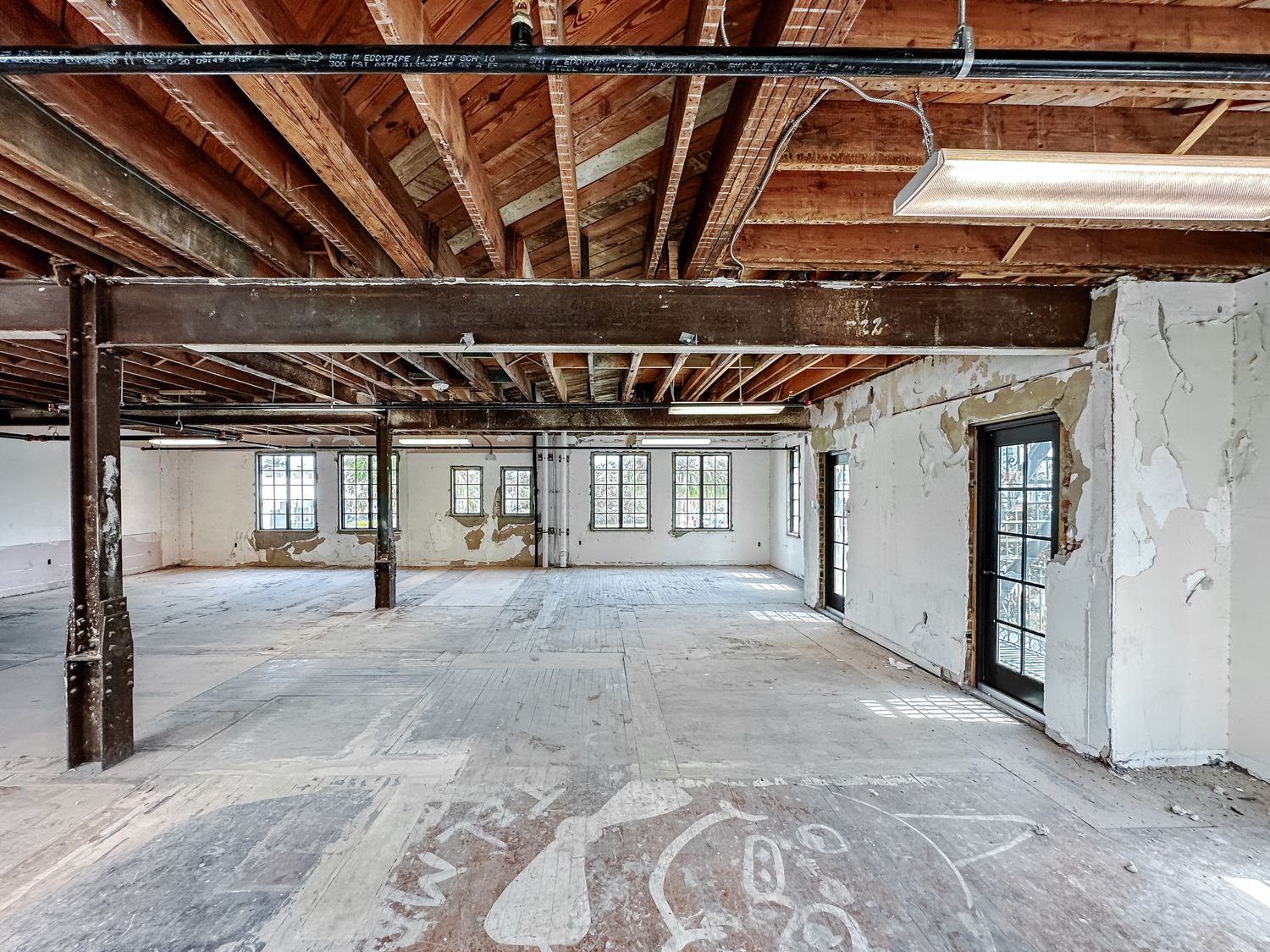 601 Quay Commons Sarasota FL 34236