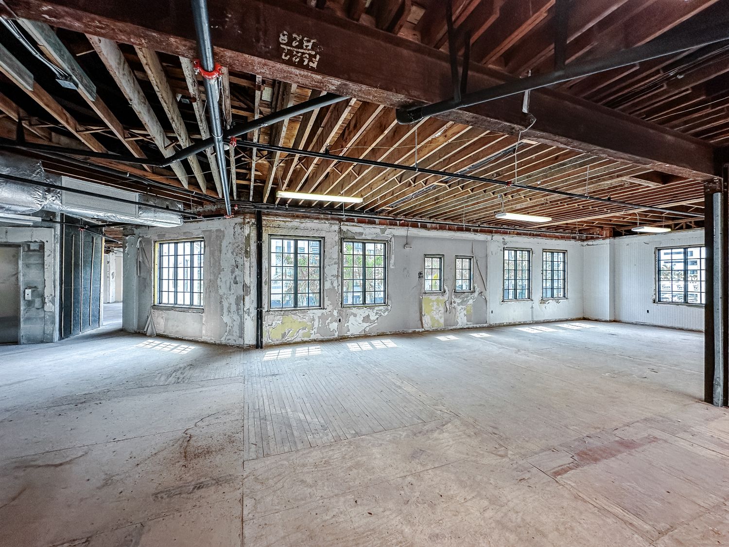 601 Quay Commons Sarasota FL 34236