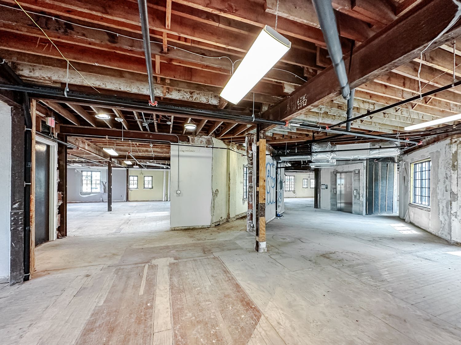 601 Quay Commons Sarasota FL 34236