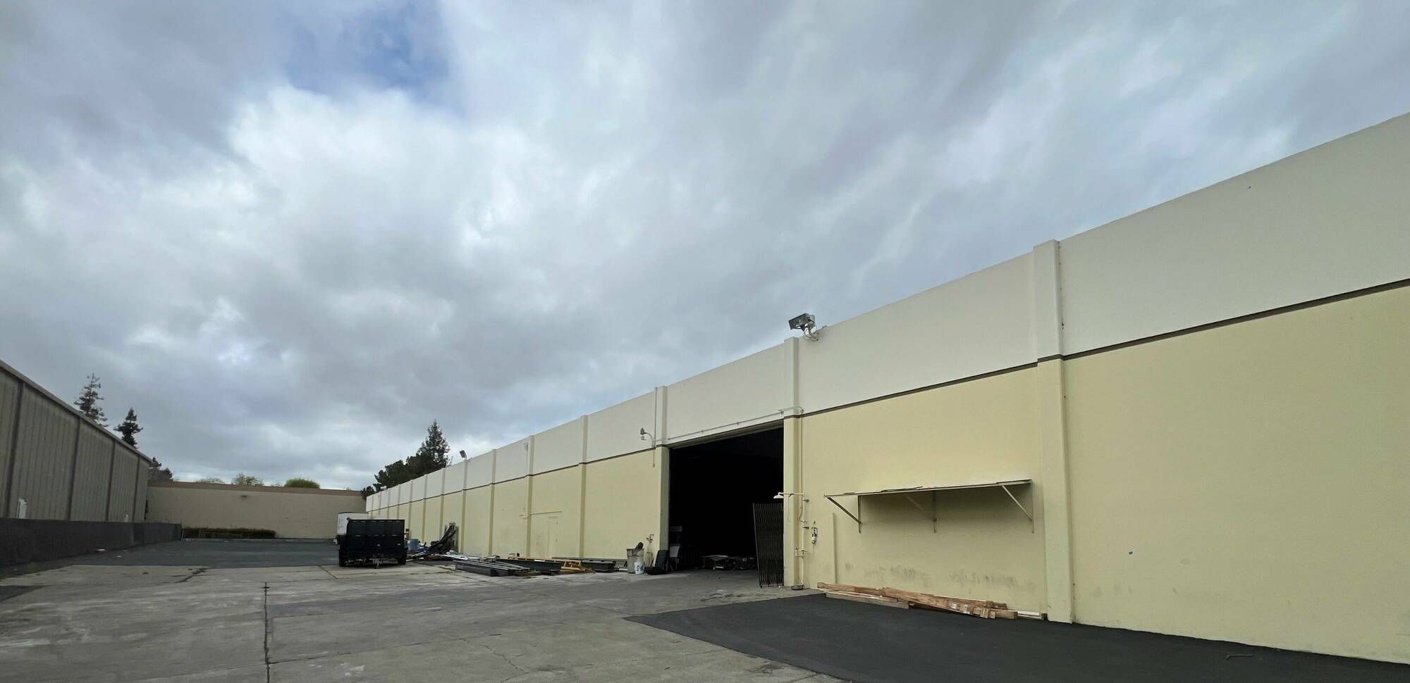 30955 San Antonio St, Hayward, CA 94544