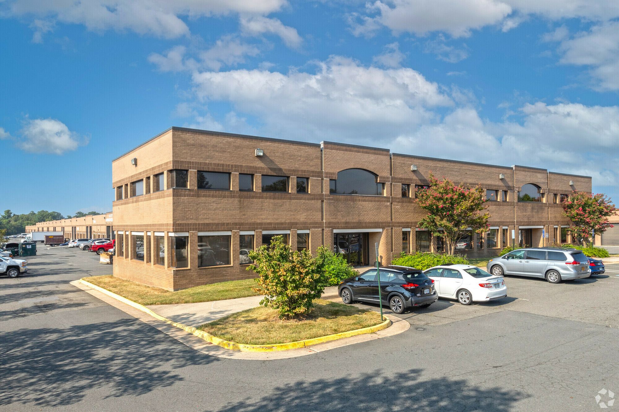 4001 Westfax Dr, Chantilly, VA 20151