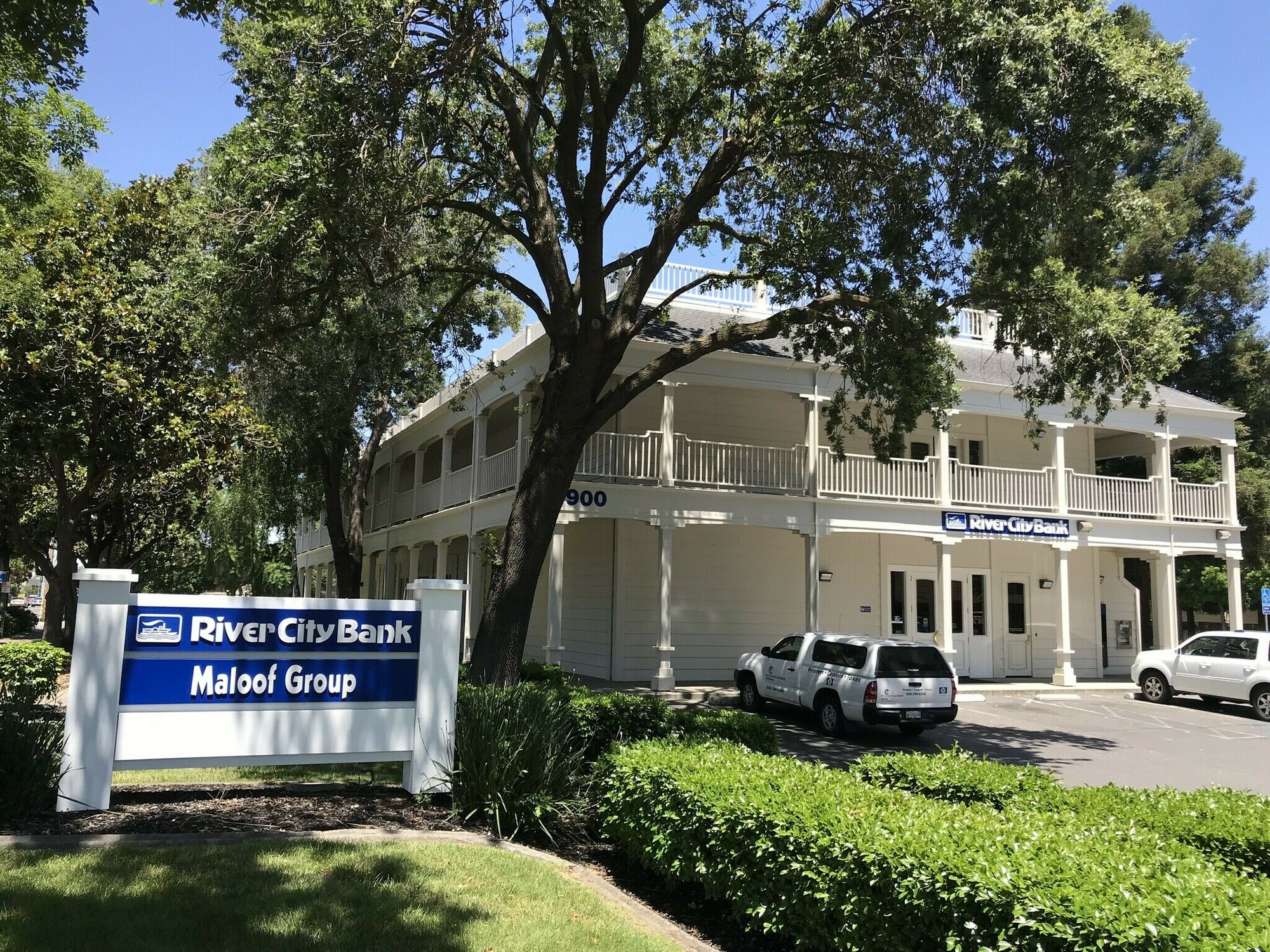900 Howe Ave, Sacramento, CA 95825