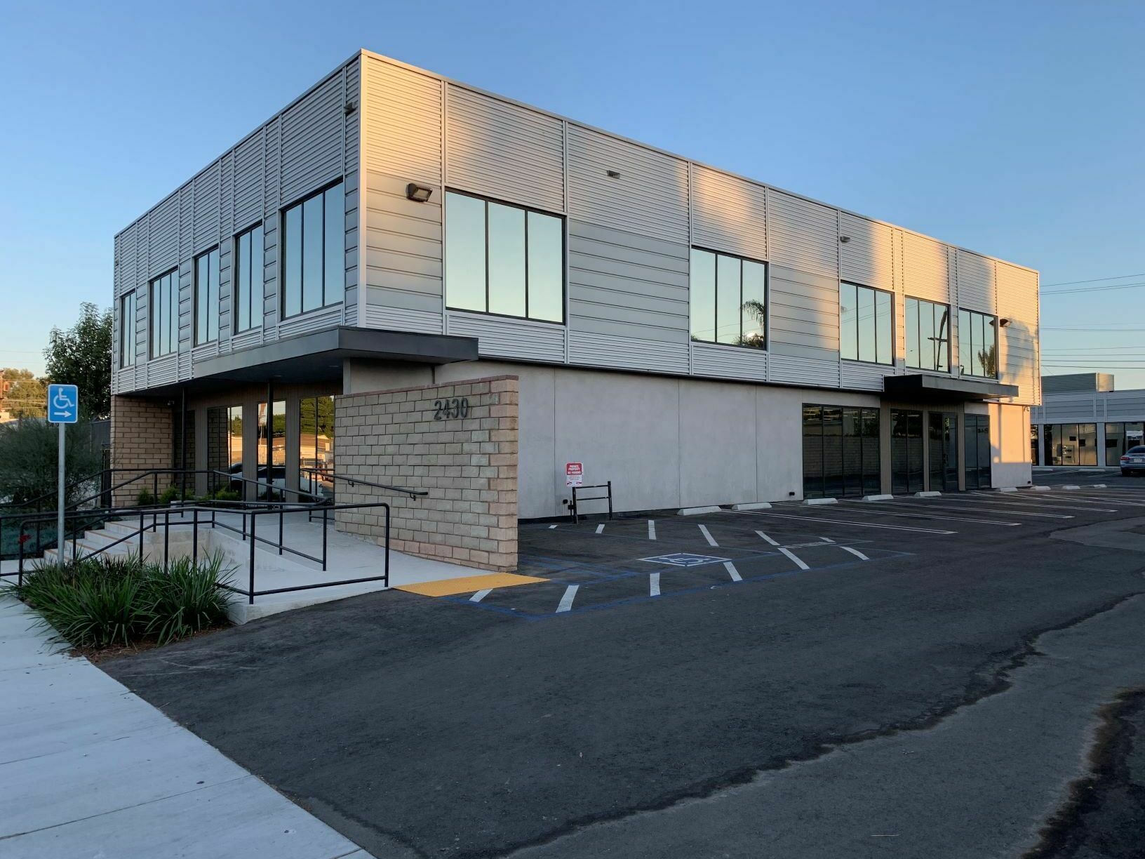 2430 Amsler St, Torrance, CA 90505