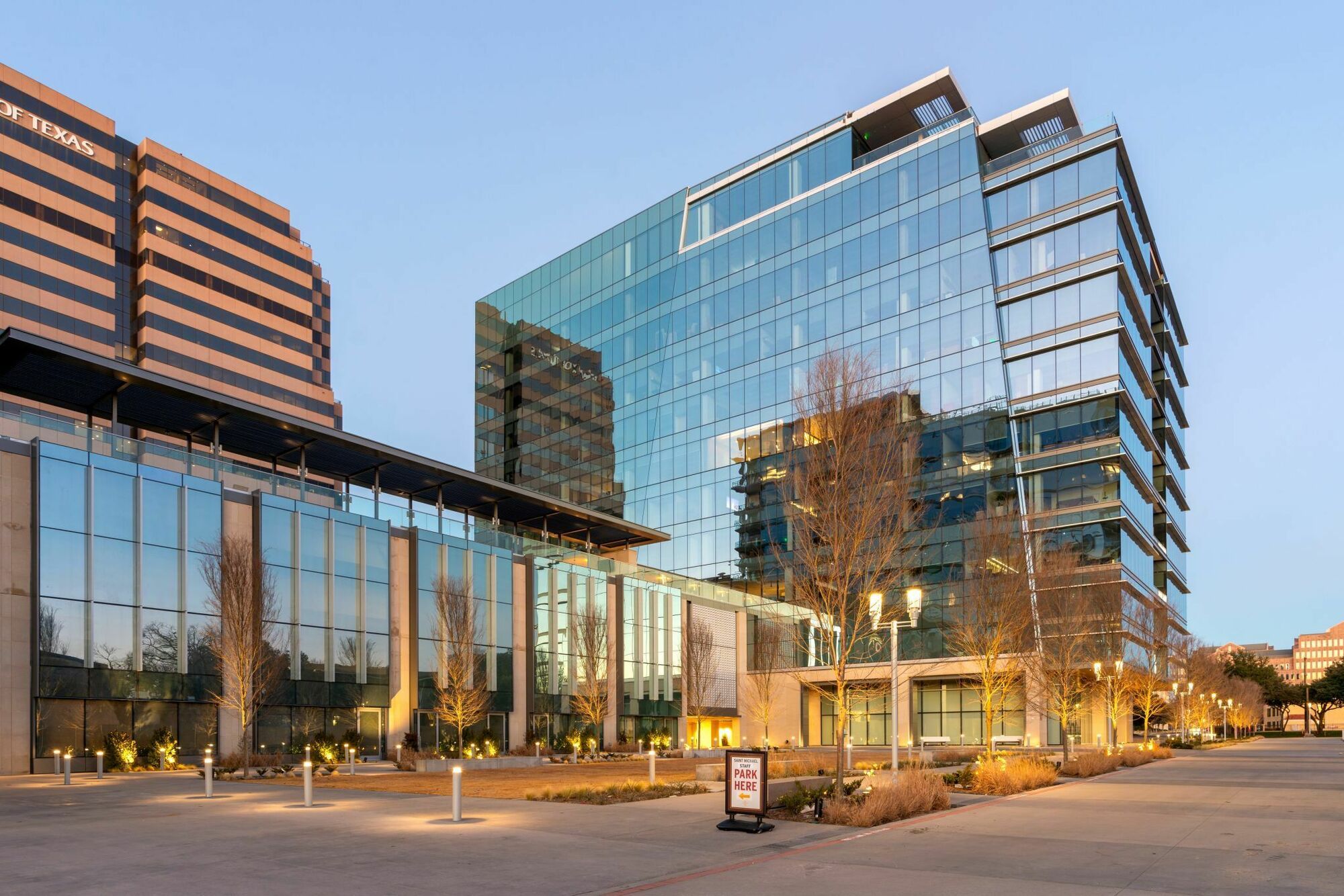 8111 Douglas Ave, Dallas, TX 75225