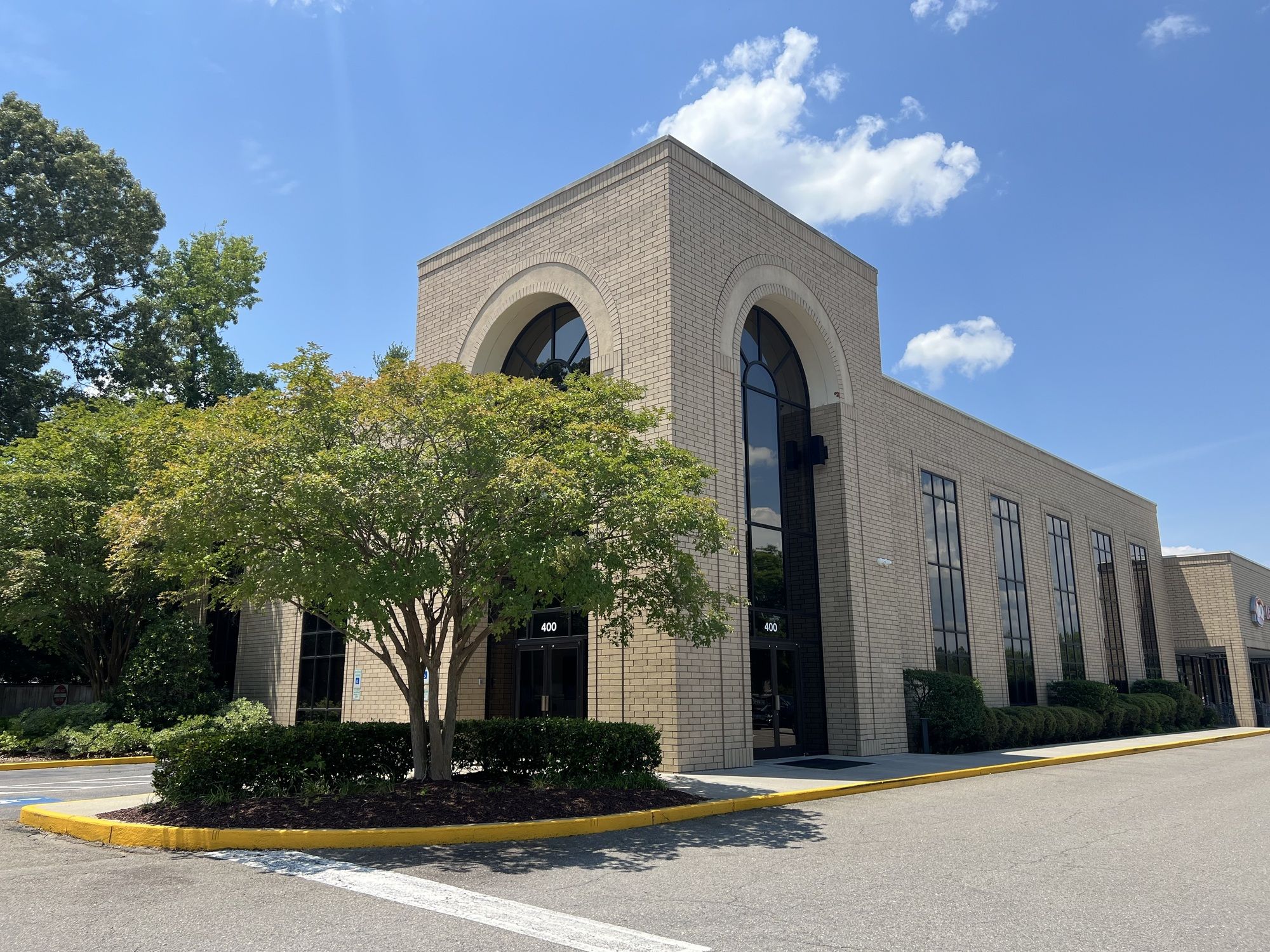400 Westwood Shopping Ctr, Fayetteville, NC 28314