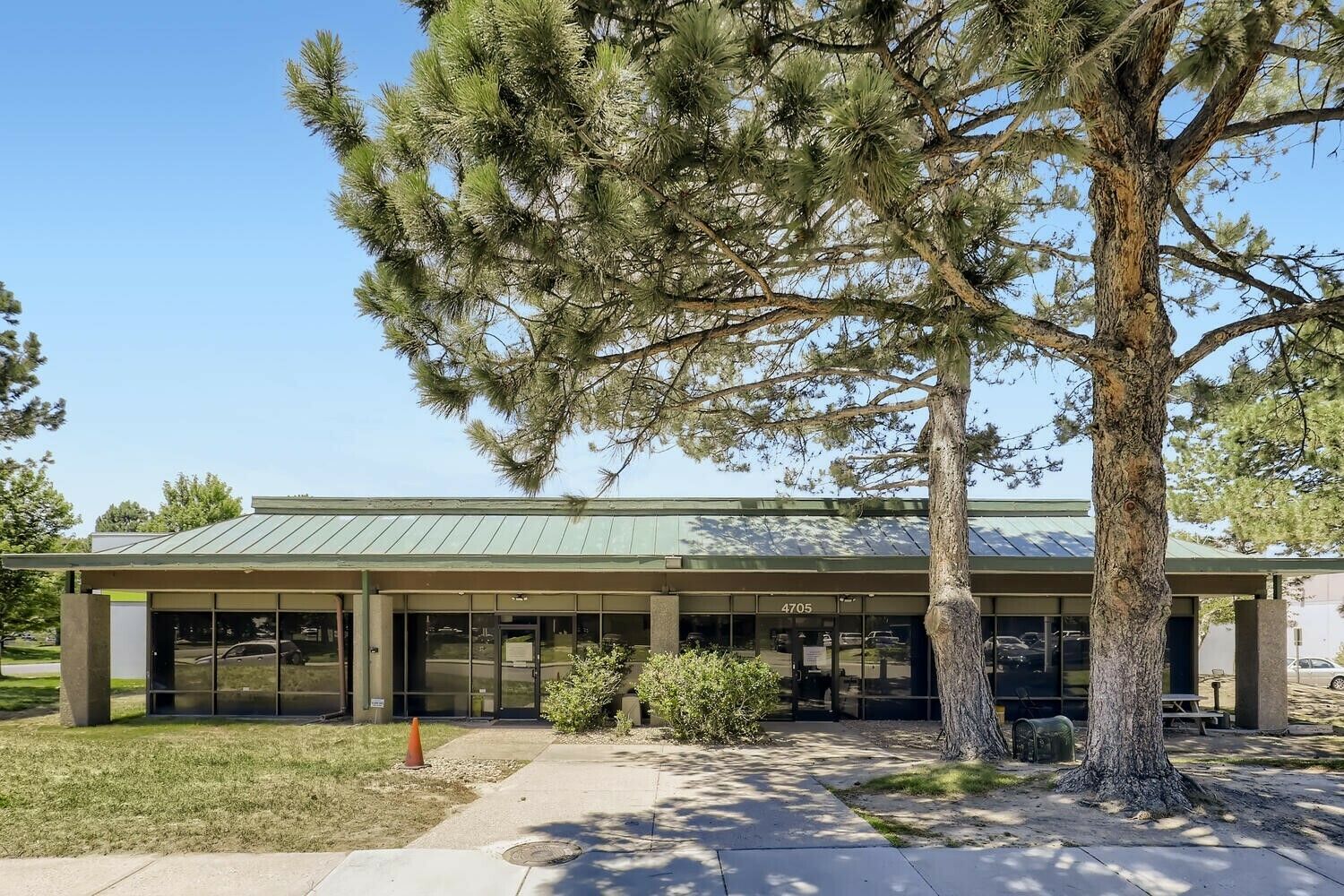 Renovated office/warehouse with heavy power - industrial for sale in denver, CO