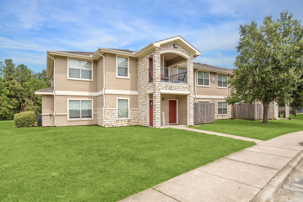 Stone Hearst Apartments & Stone Hearst Seniors