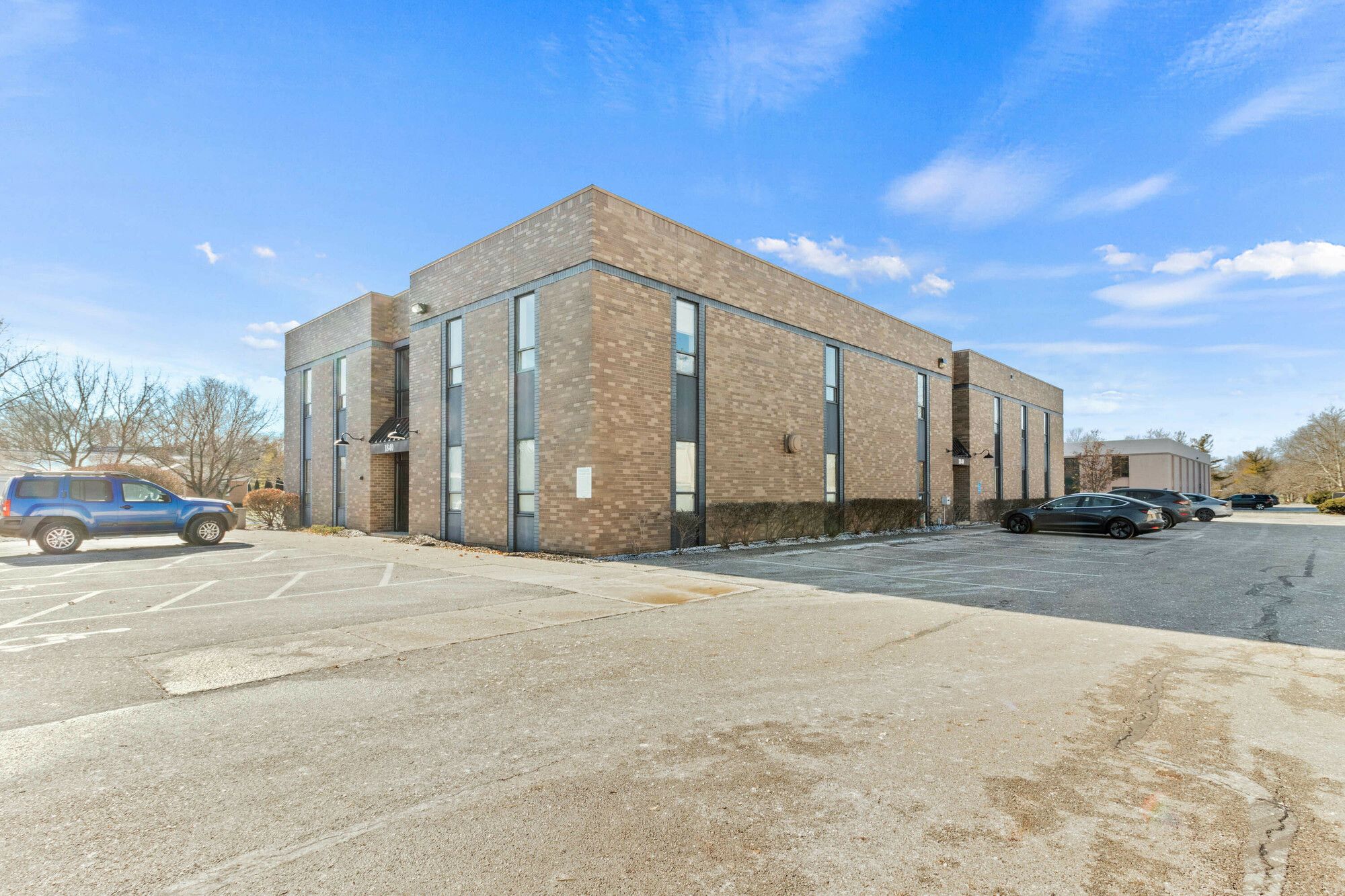 1840 Mackenzie Dr, Upper Arlington, OH 43220