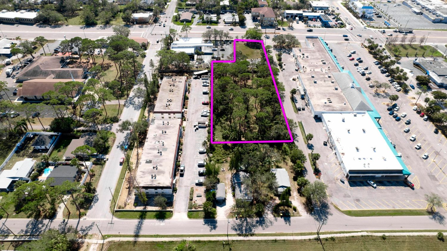 N Shade Avenue Sarasota FL 34237