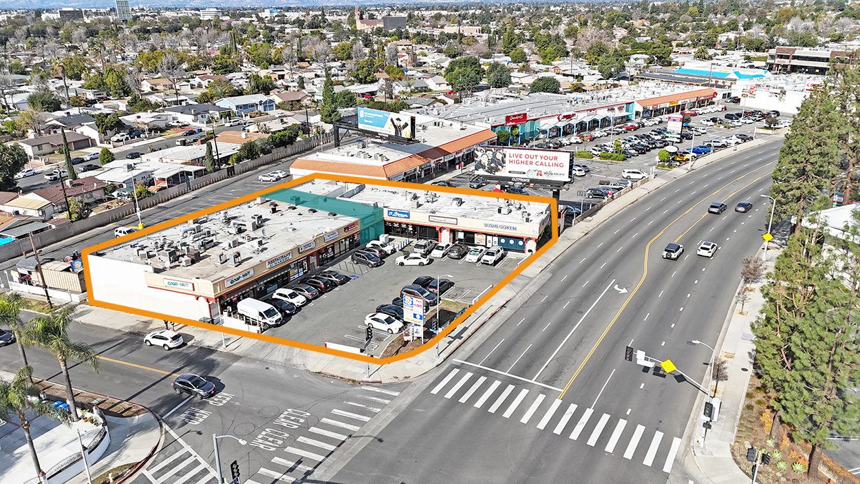 8205 Woodman Ave, Panorama City, CA 91402