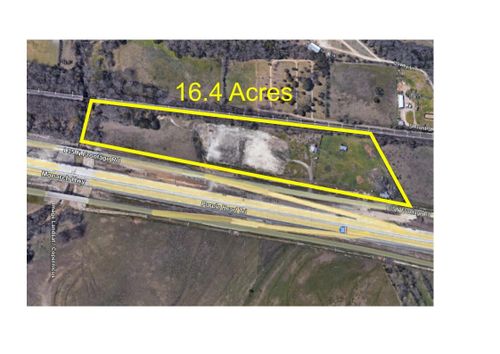 810 S Frontage Rd, Lorena, TX
