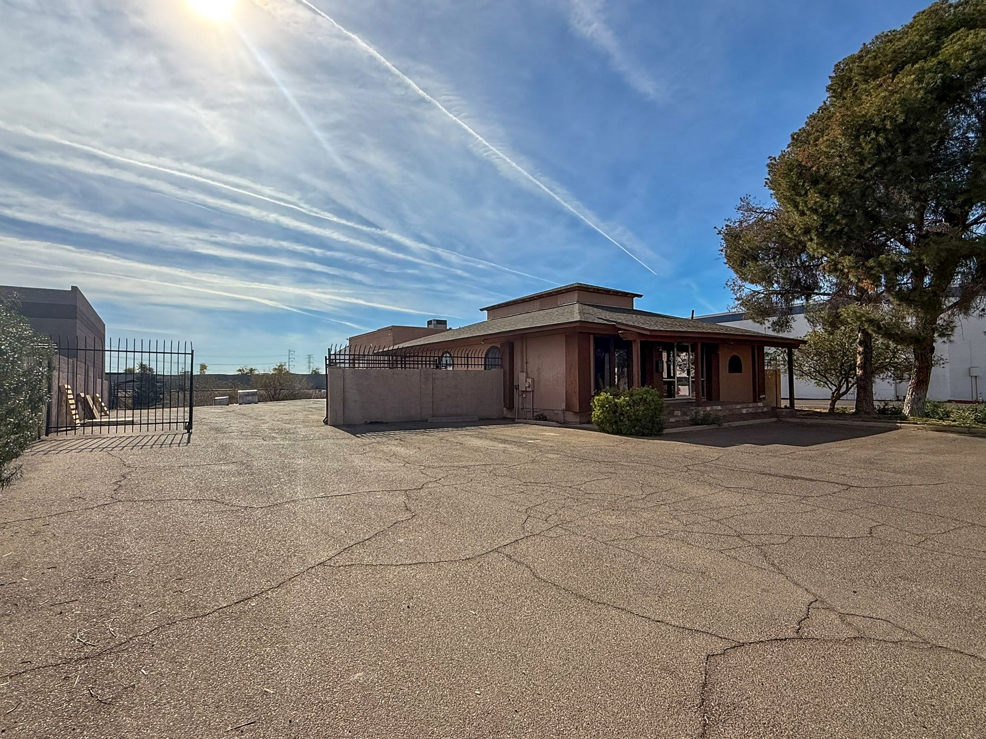 680 N Golden Key St, Gilbert, AZ 85233
