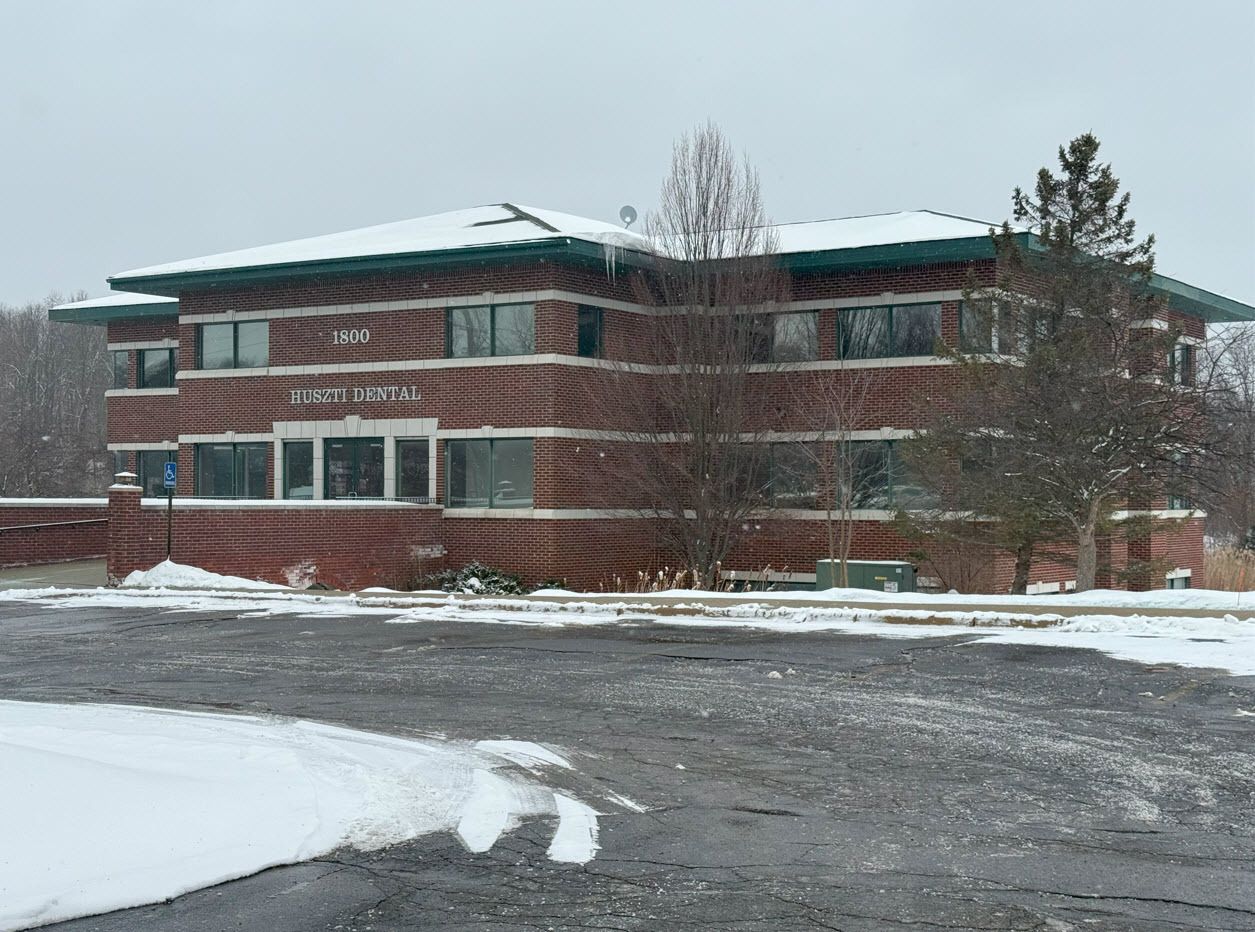 1800 N Milford Rd, Milford, MI 48381
