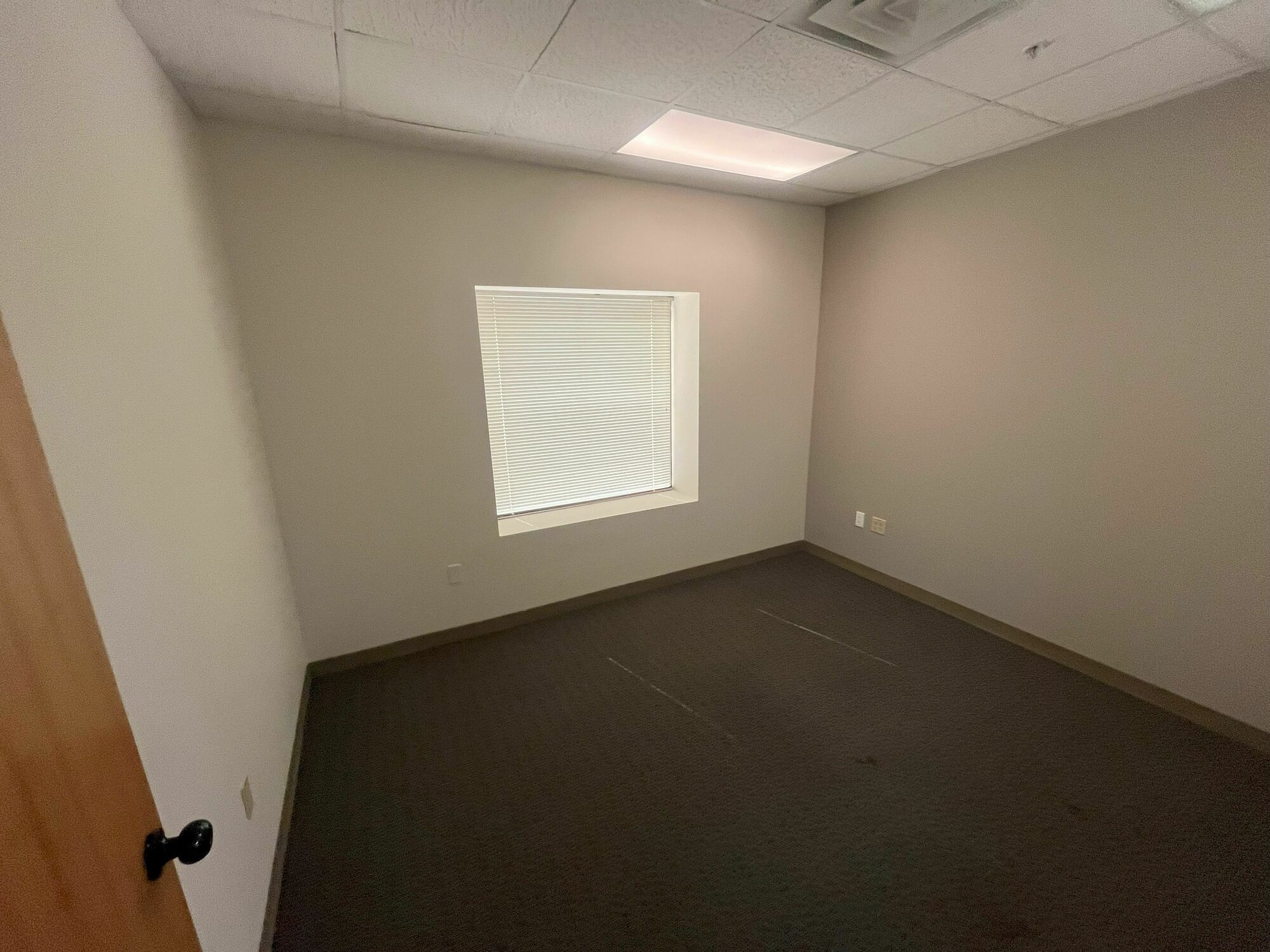 Office for lease at 1608 Royston Ln, Round Rock, TX, 78664 — photo 11