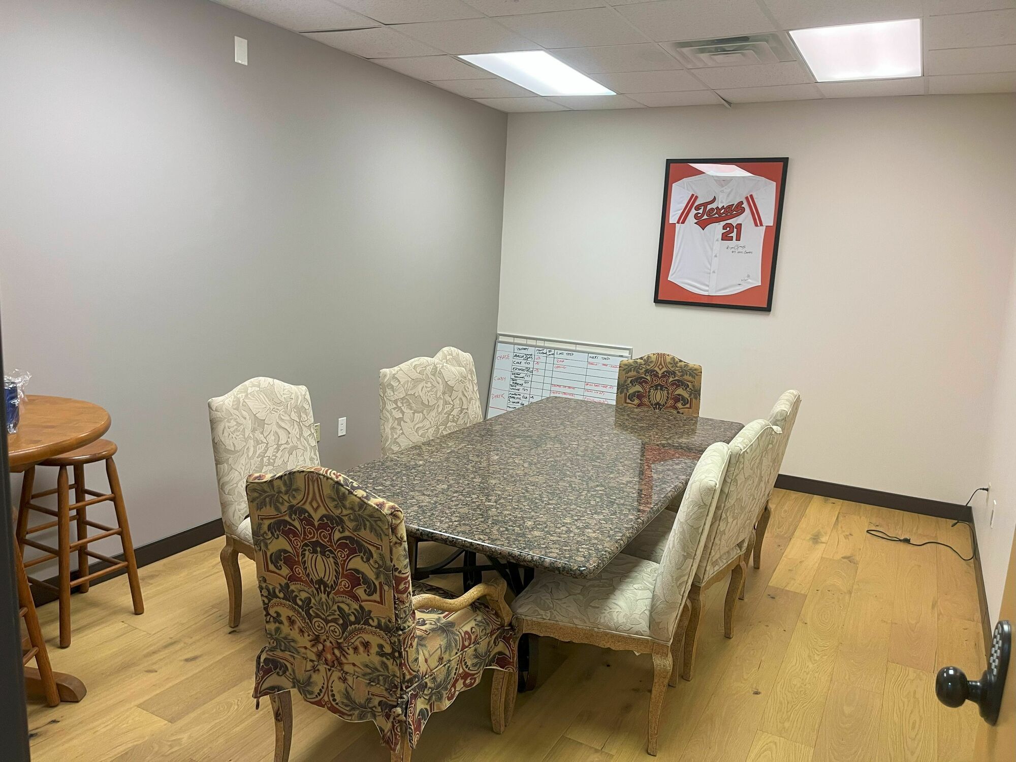 Office for lease at 1608 Royston Ln, Round Rock, TX, 78664 — photo 9