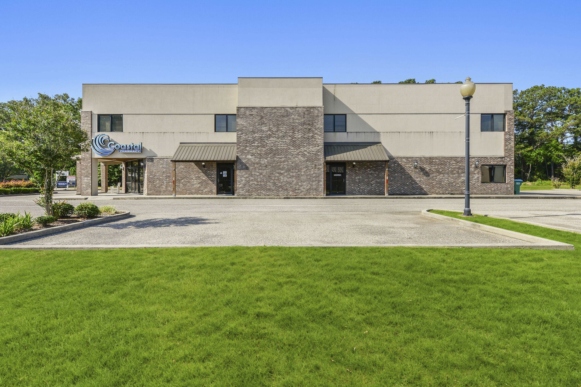 998 North Halstead Rd, Ocean Springs, MS 39564