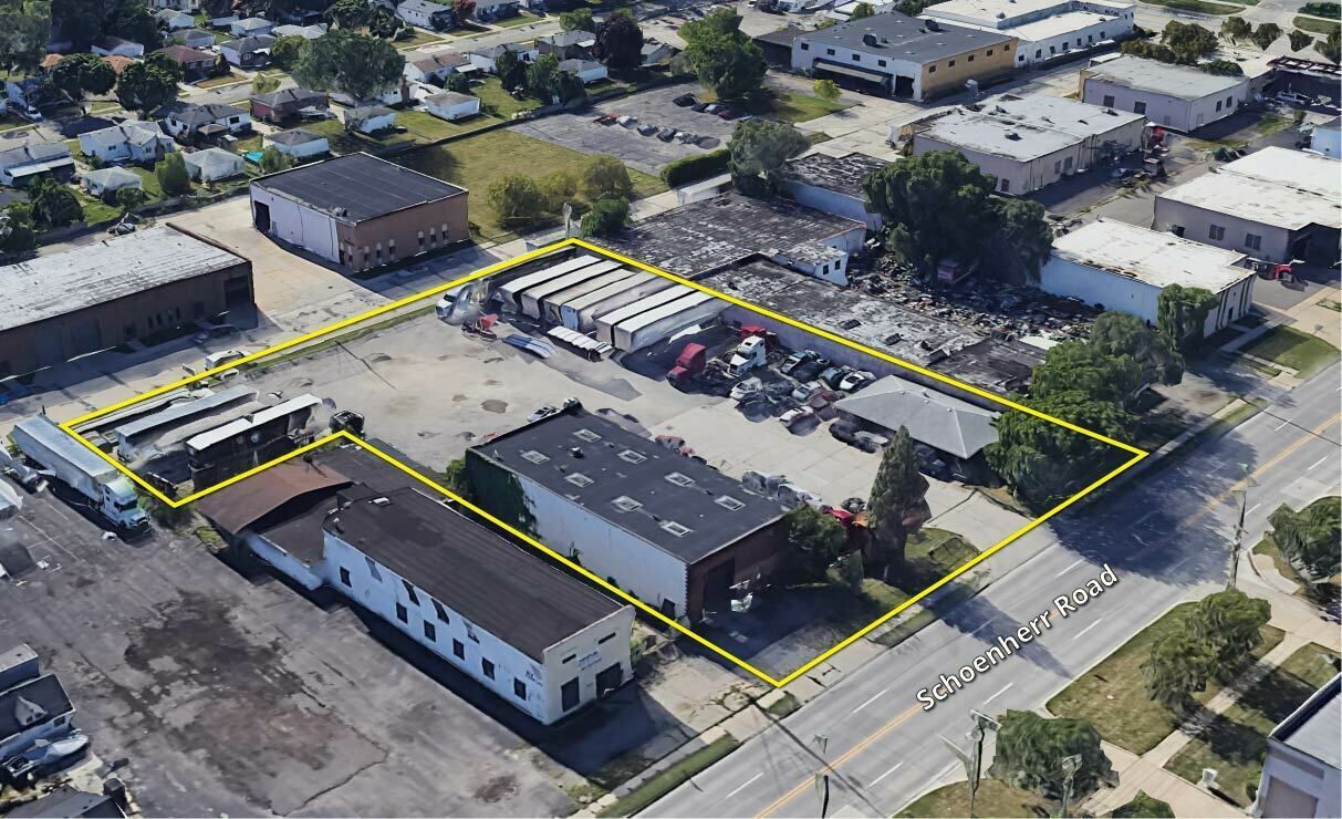 23170 Schoenherr Rd, Warren, MI 48089