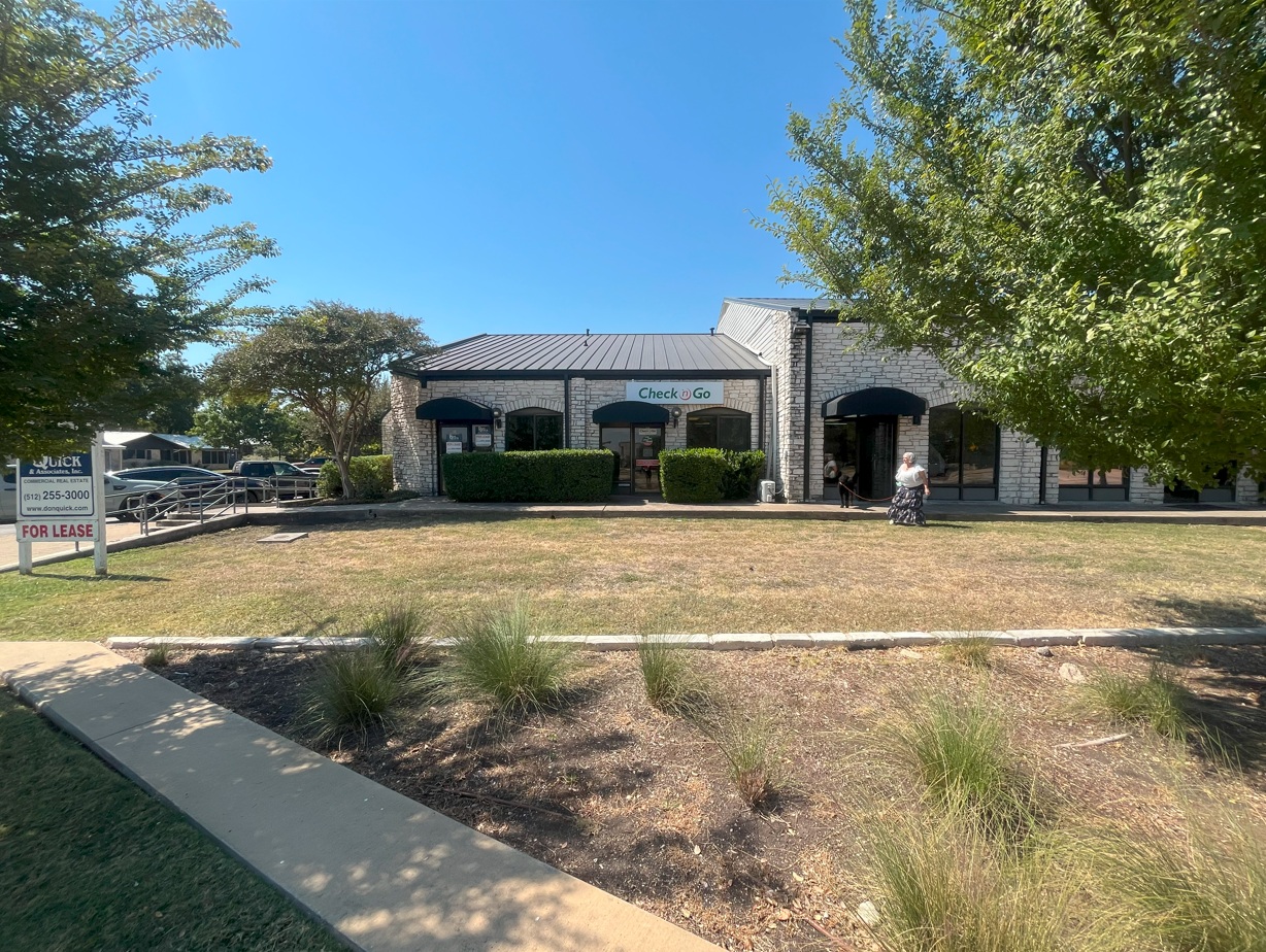 Office for lease at 206 W Main St, Round Rock, TX, 78664 — photo 3