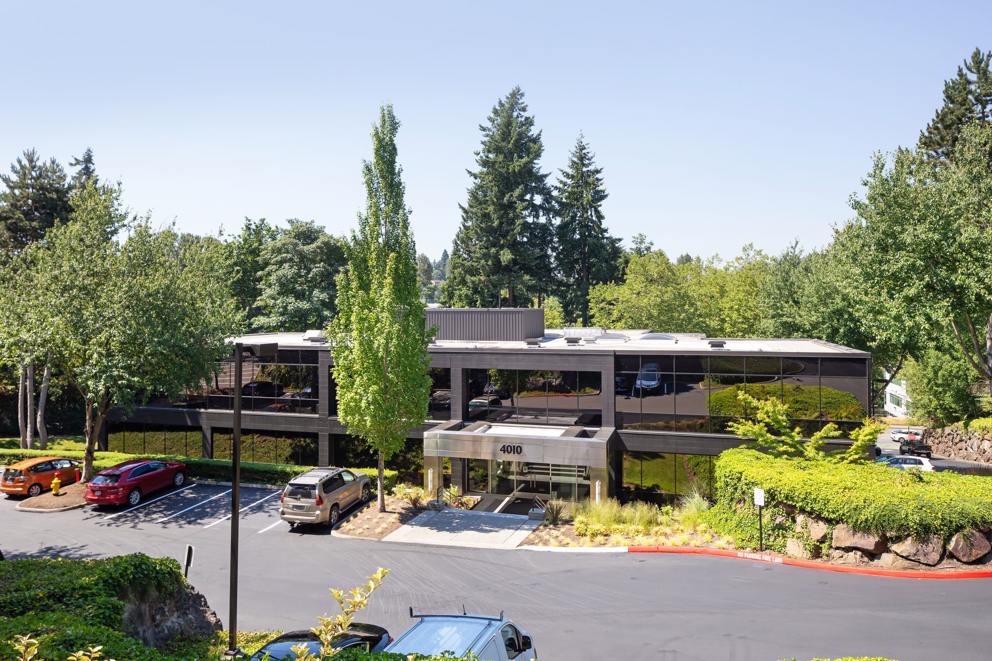 4010 Lake Washington Blvd NE, Kirkland, WA 98033