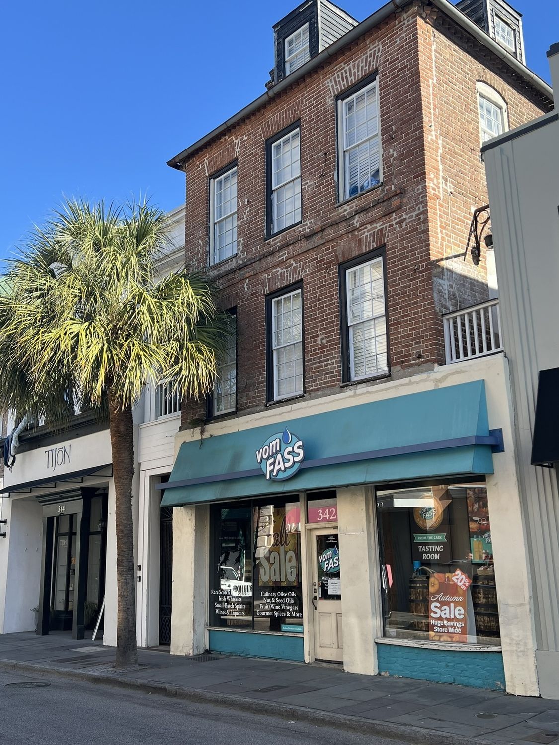 342 King St, Charleston, SC 29401-1440