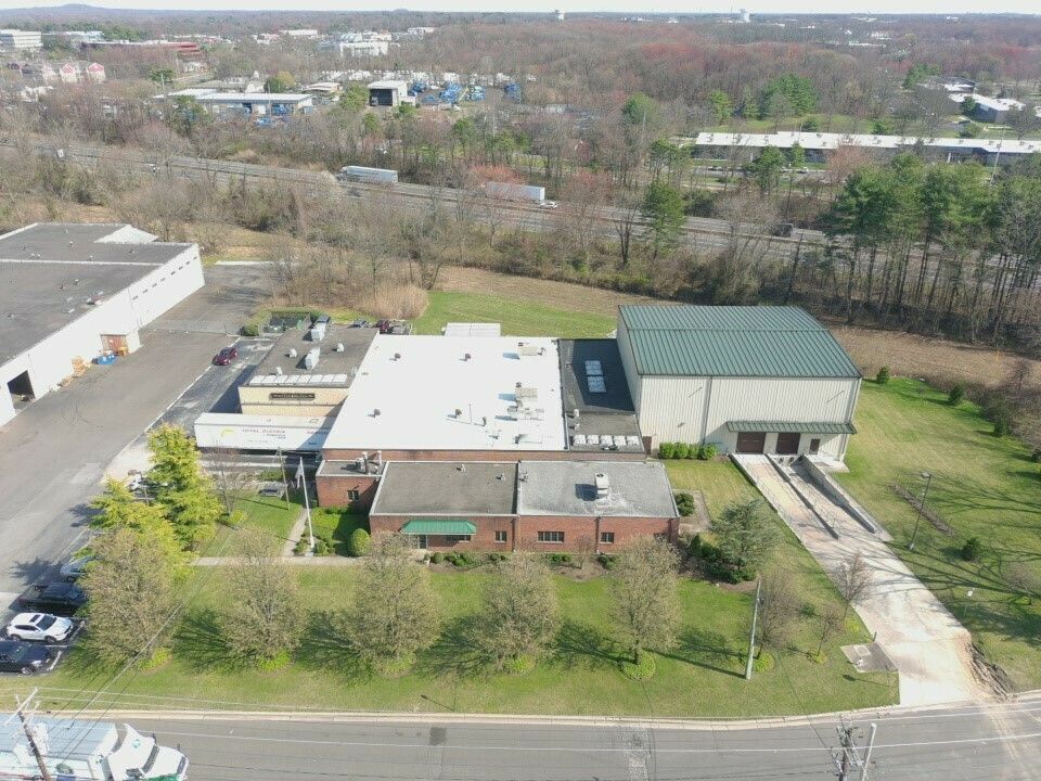 712 Fellowship Rd, Mount Laurel, NJ 08054