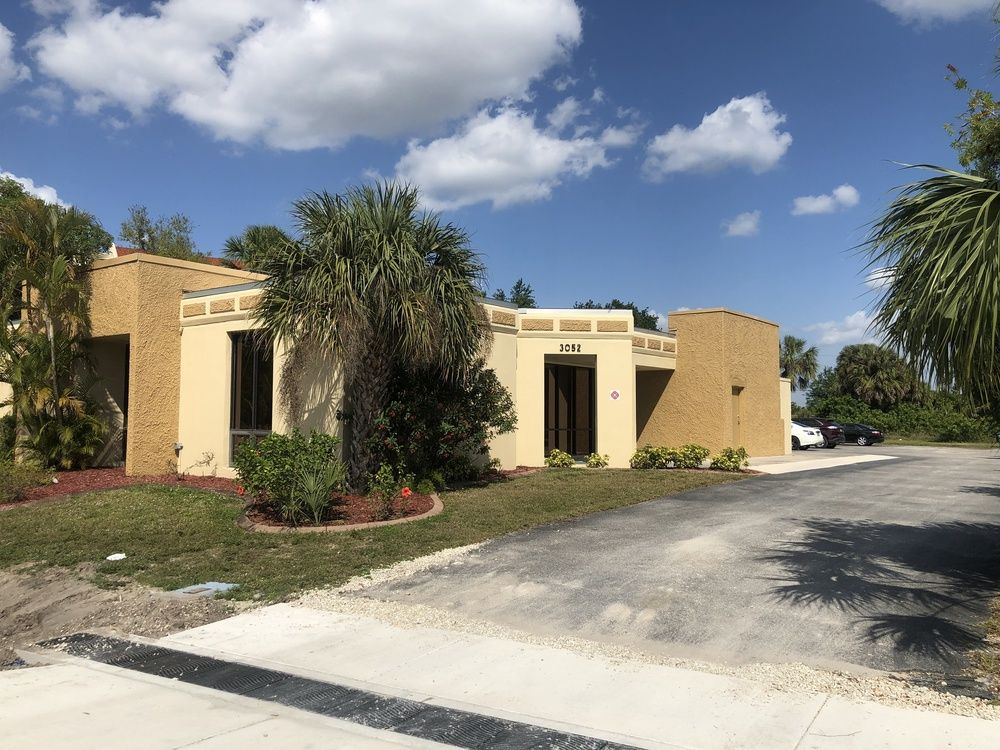 3052 Harbor Blvd, Port Charlotte, FL 33952