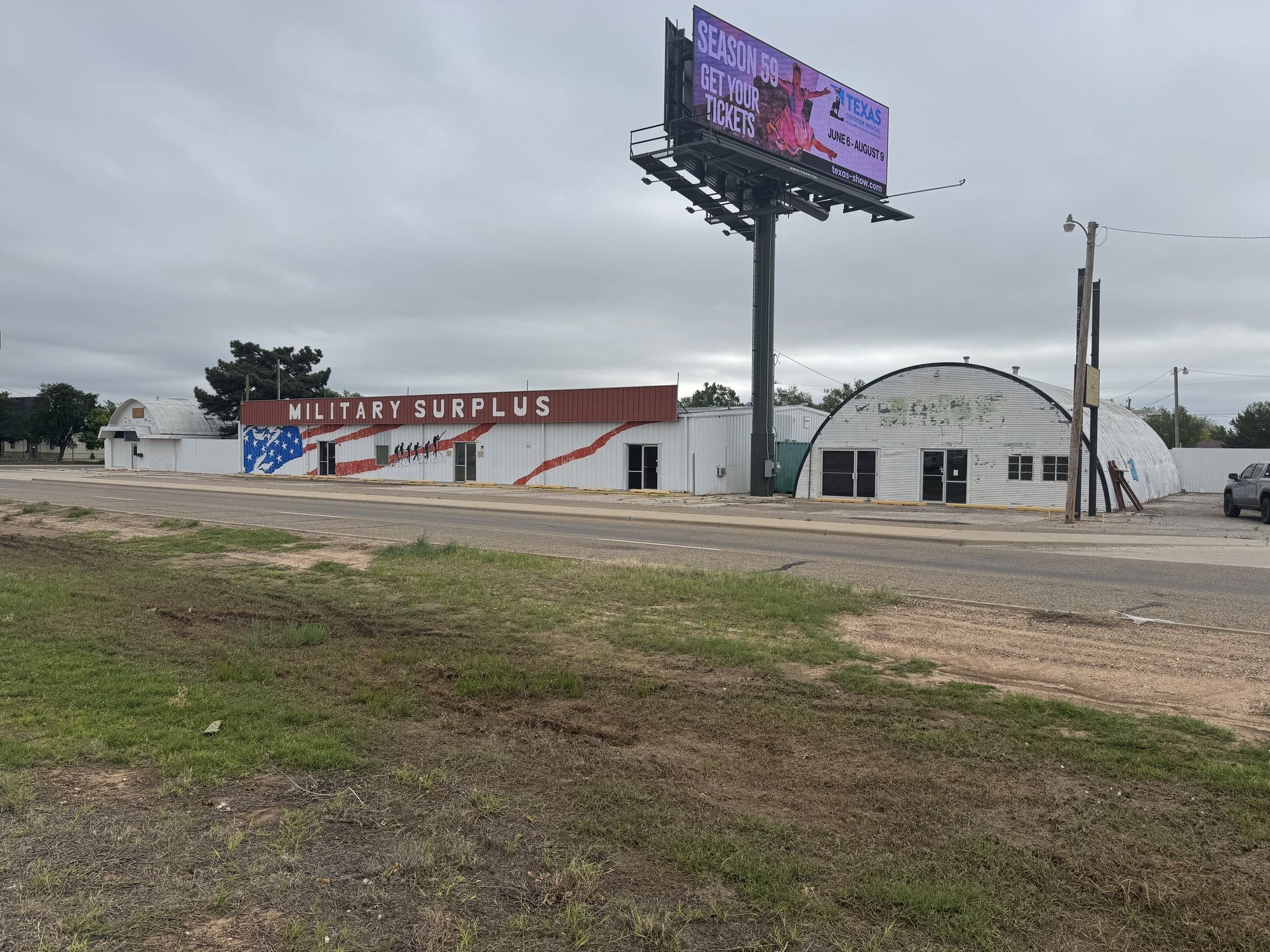 6633 Canyon Dr, Amarillo, TX 79110