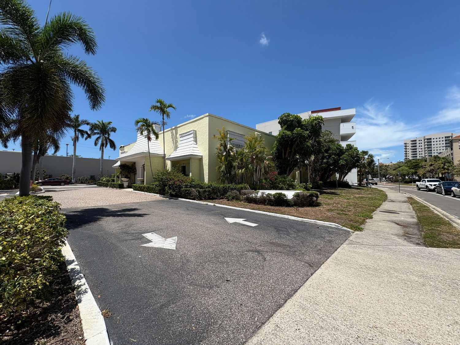 100 S. Washington Boulevard Sarasota FL 34236