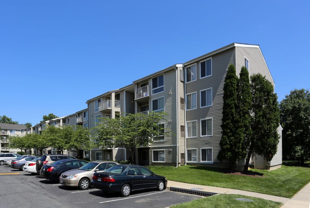 Knights Bridge I Apartments