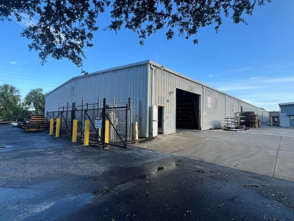 6012 31st St E Bradenton FL 34203