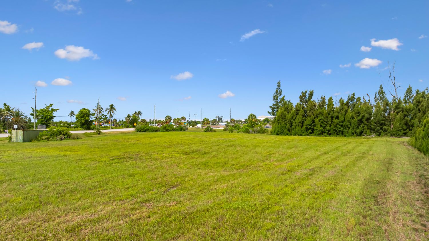 16984-16998 Mcgregor Boulevard Fort Myers FL 33908