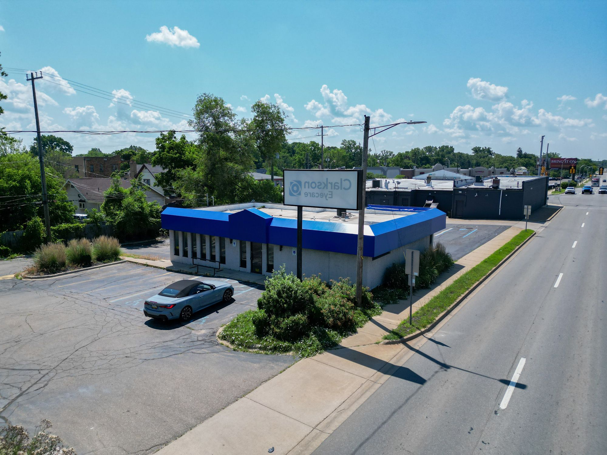 22 N Telegraph Rd, Pontiac, MI 48341
