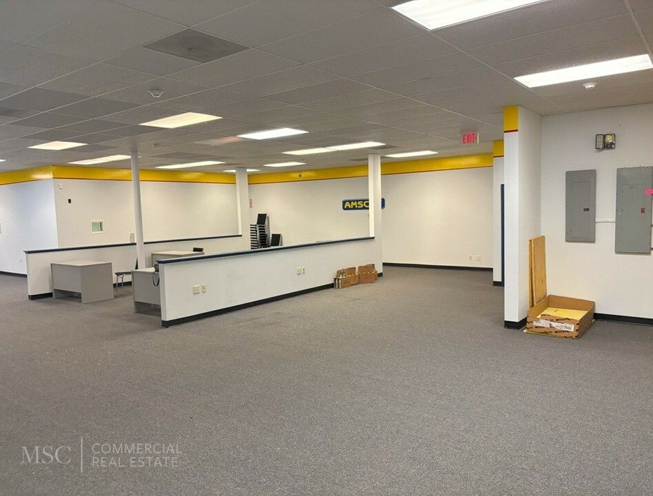 5900 S Tamiami Trl, Suite 17 Sarasota FL 34231