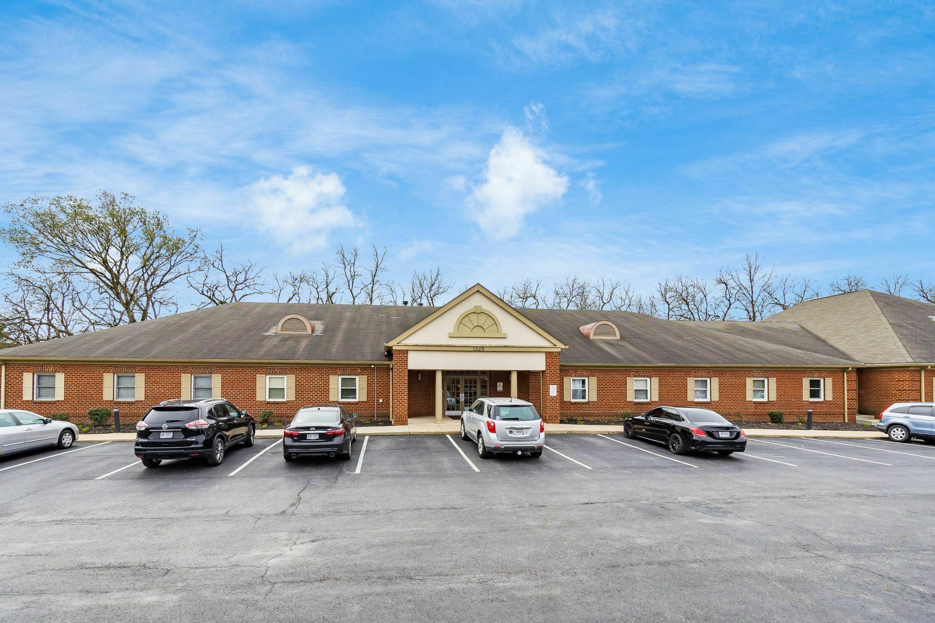 1329 Cherry Way Dr, Gahanna, OH 43230
