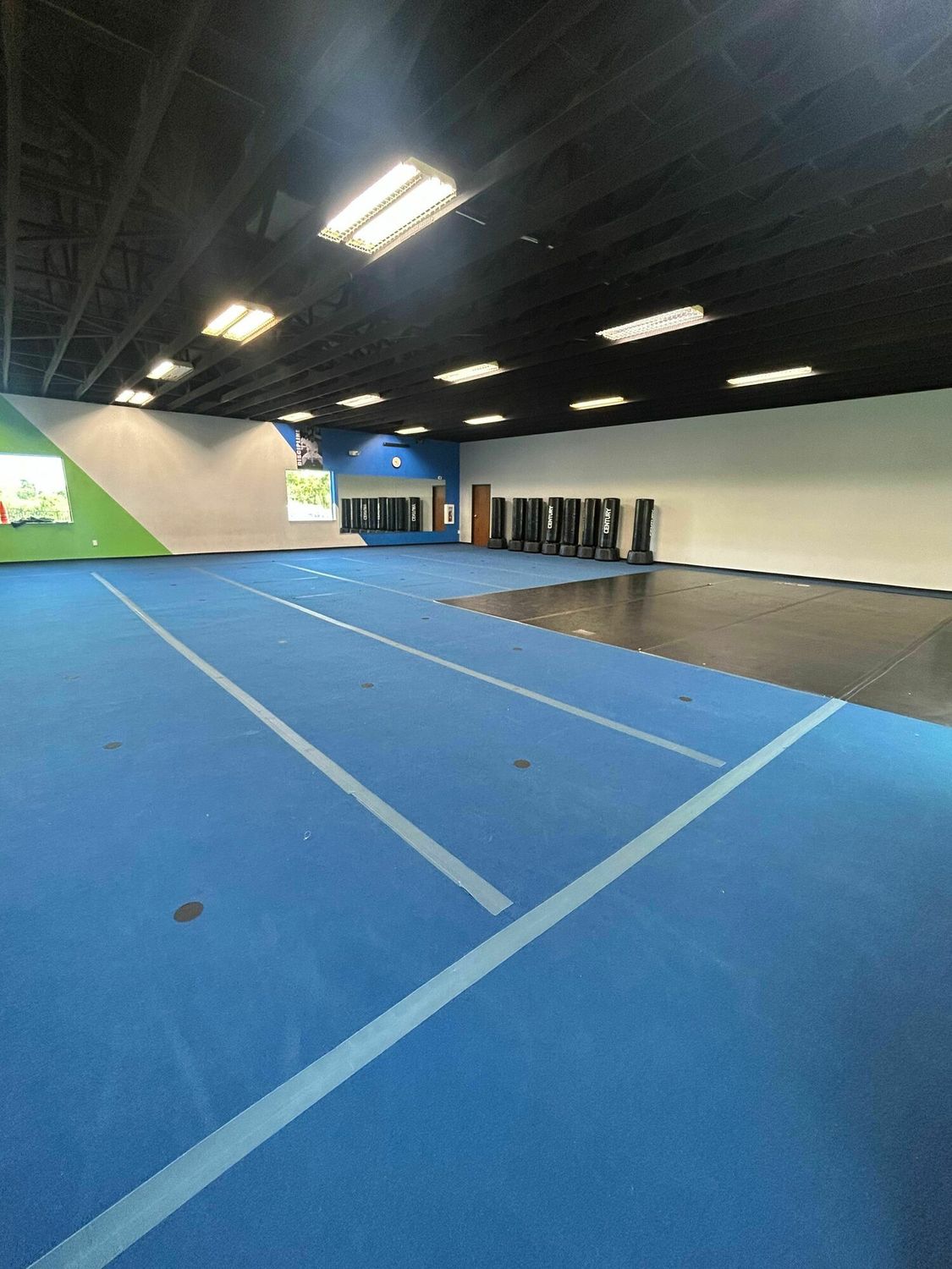 Retail for sale at 2401 South A.W. Grimes Boulevard, Round Rock, TX, 78664 — photo 11