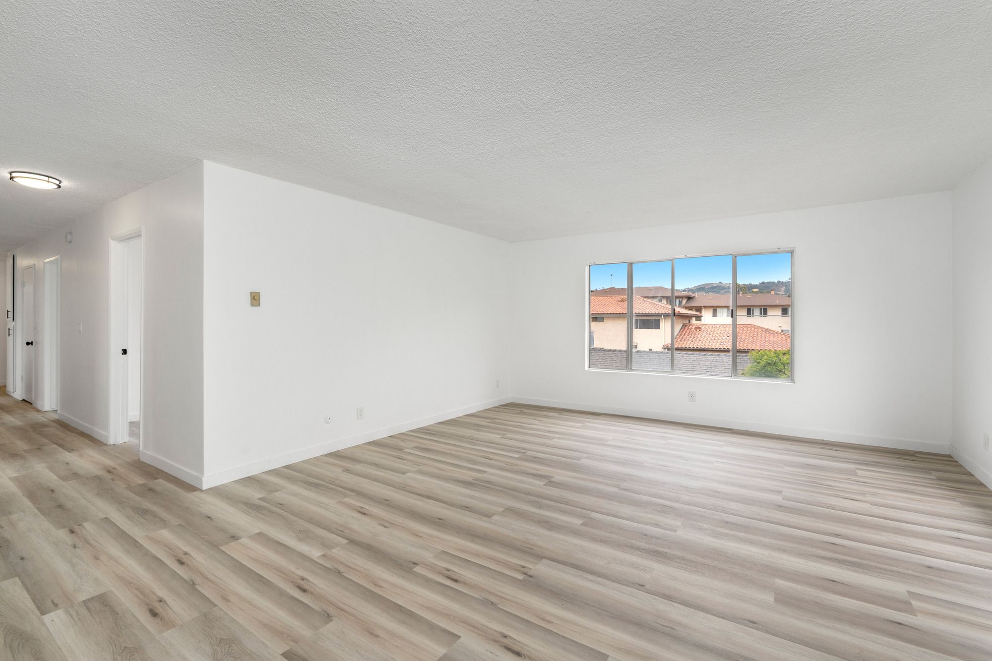 935 W 10th St thumbnail 43