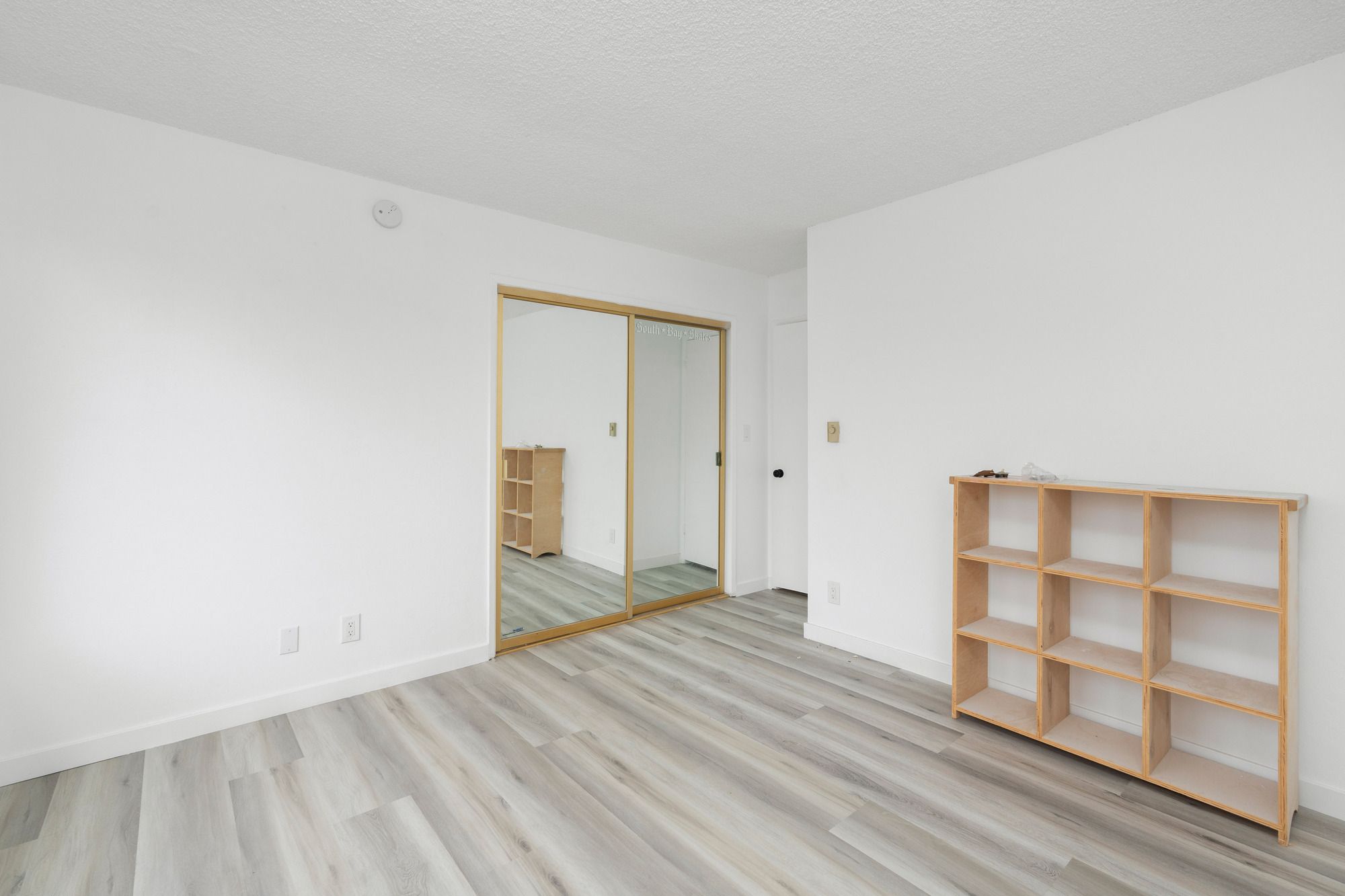 935 W 10th St thumbnail 53