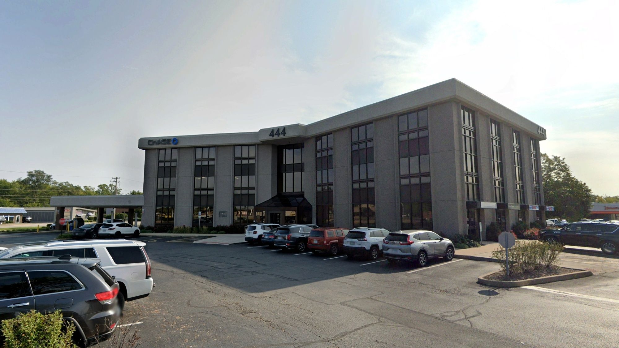 444 S Rand Rd, Lake Zurich, IL 60047
