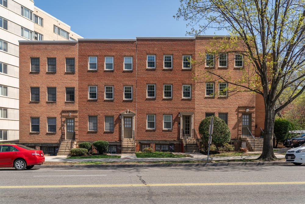 The Flats at Chevy Chase 