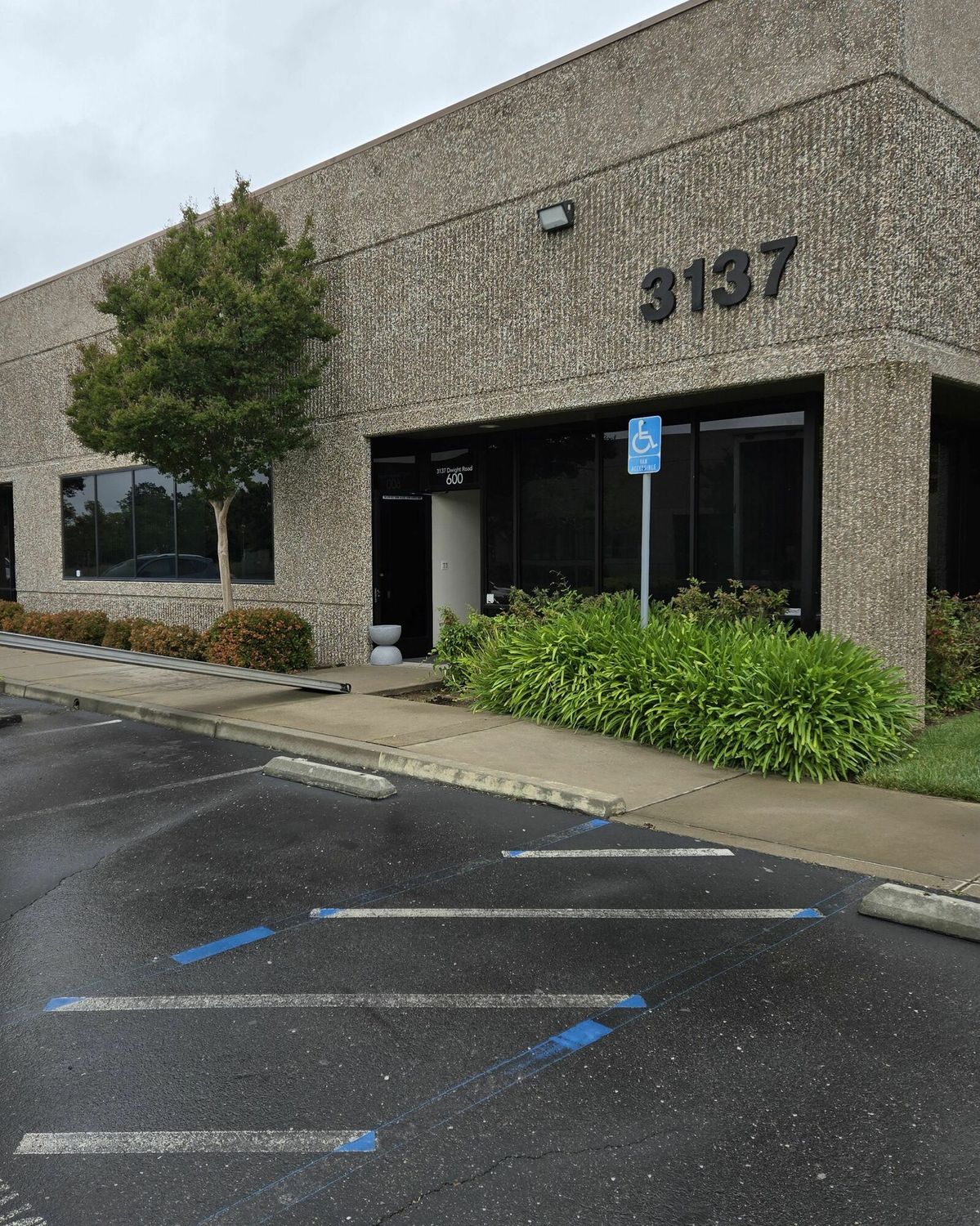 3137 Dwight Rd, Elk Grove, CA 95758