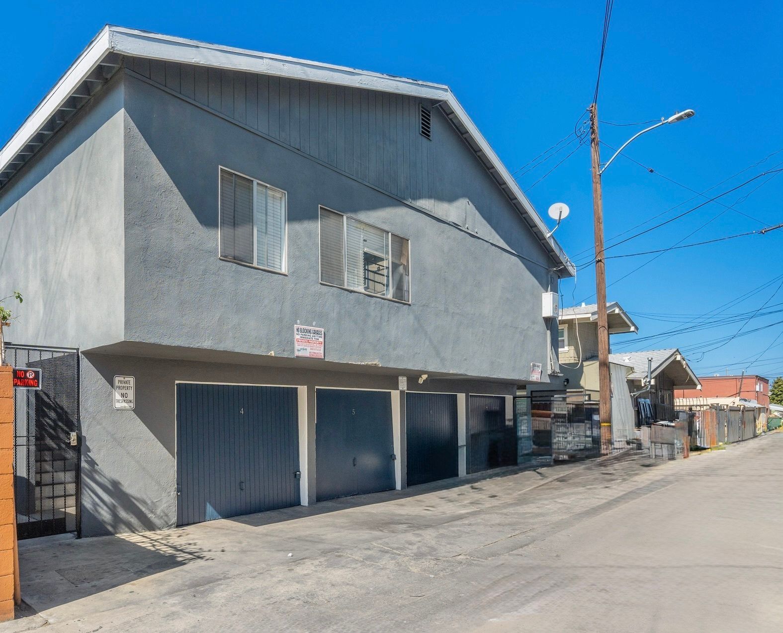 1626 Pine Ave thumbnail 48