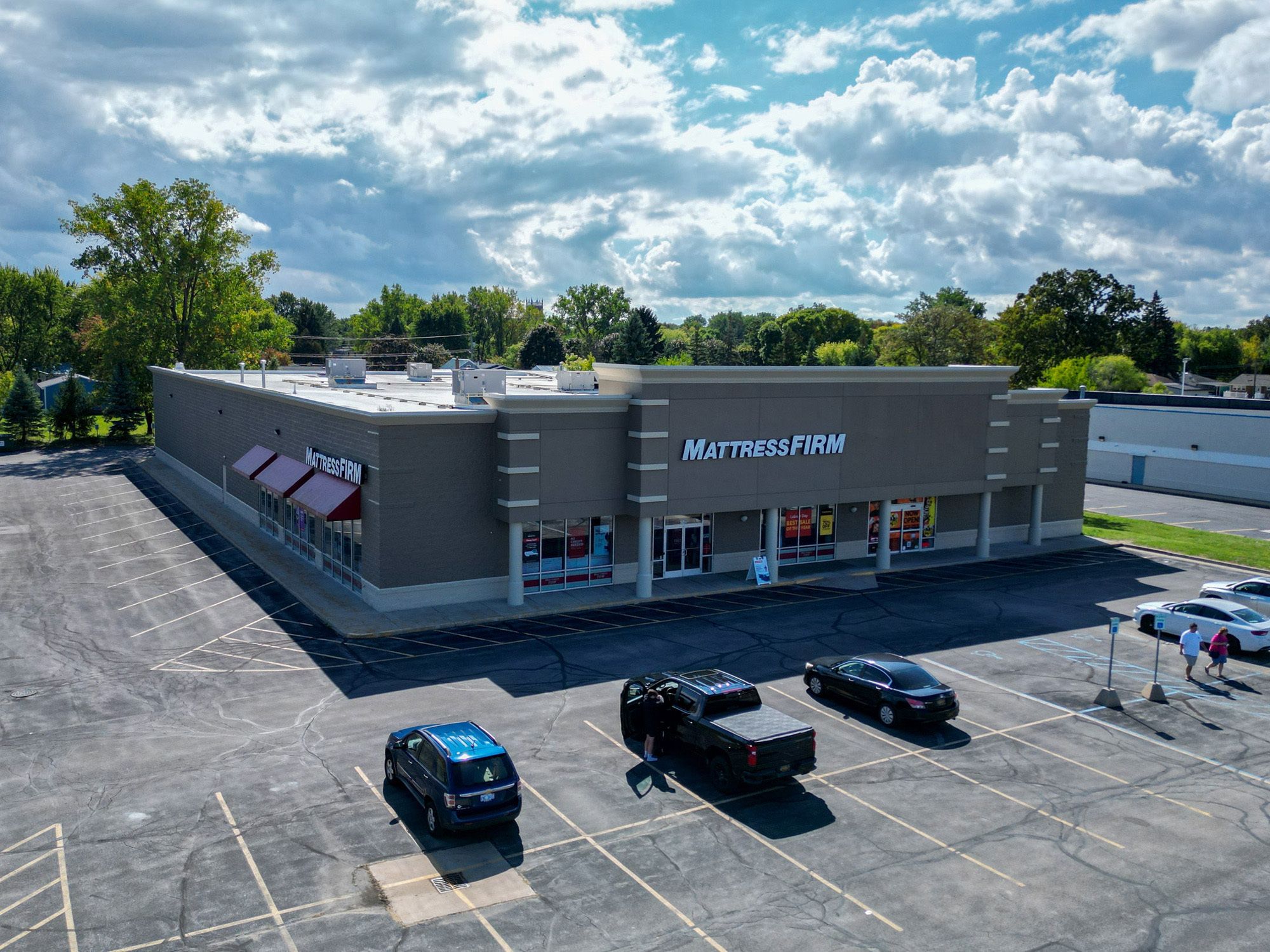 4140 Wilder Rd, Bay City, MI 48706