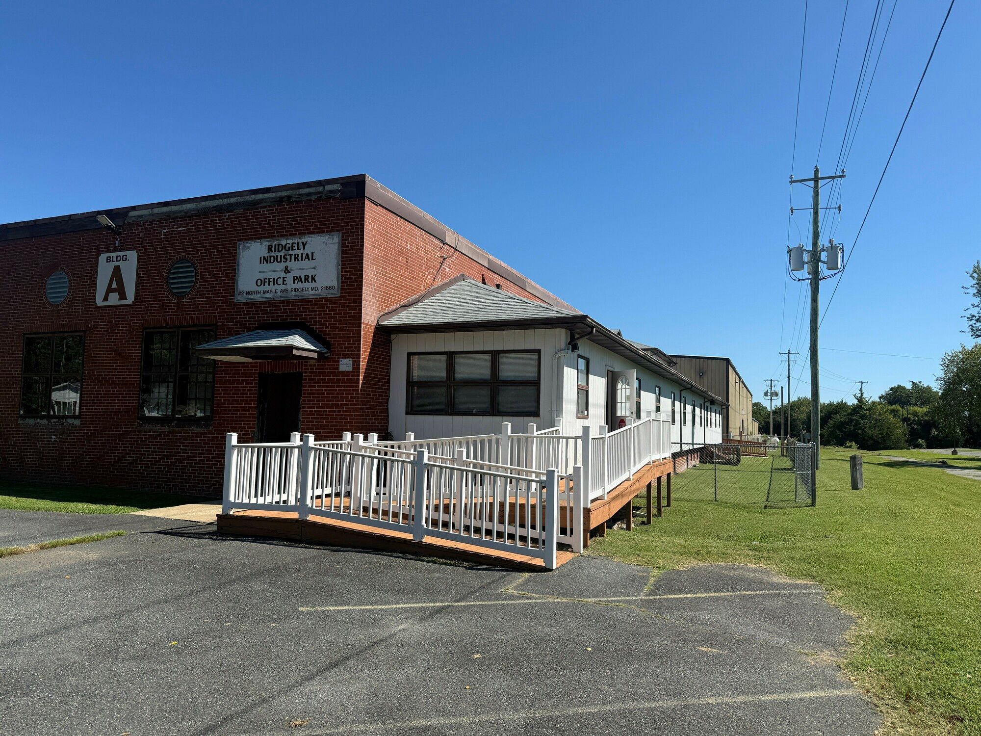 2 N Maple Ave, Ridgely, MD 21660