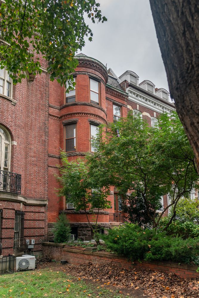 1702 16th Street NW - Le Baron Apartments