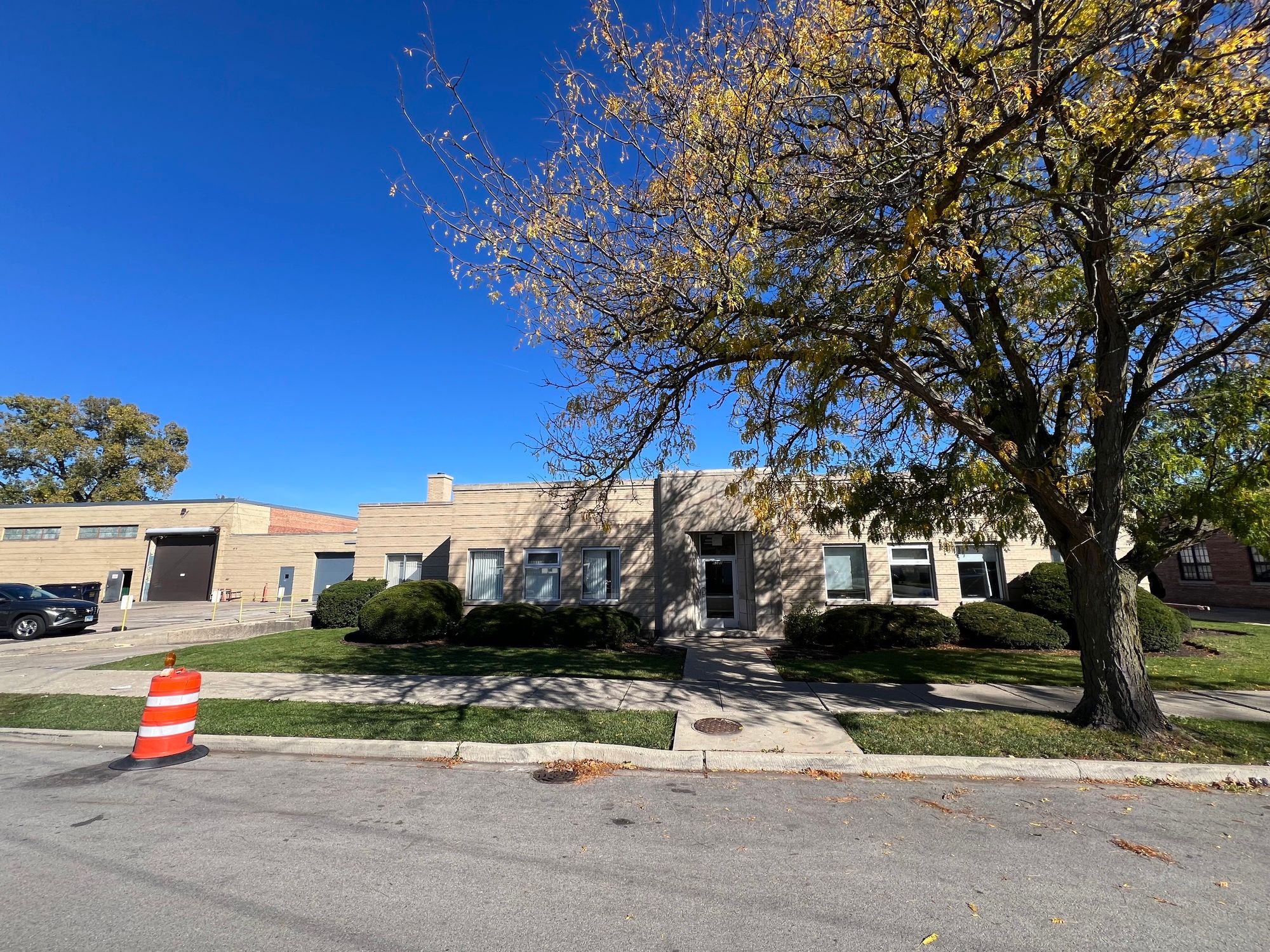 6501 N Avondale Ave, Chicago, IL 60631