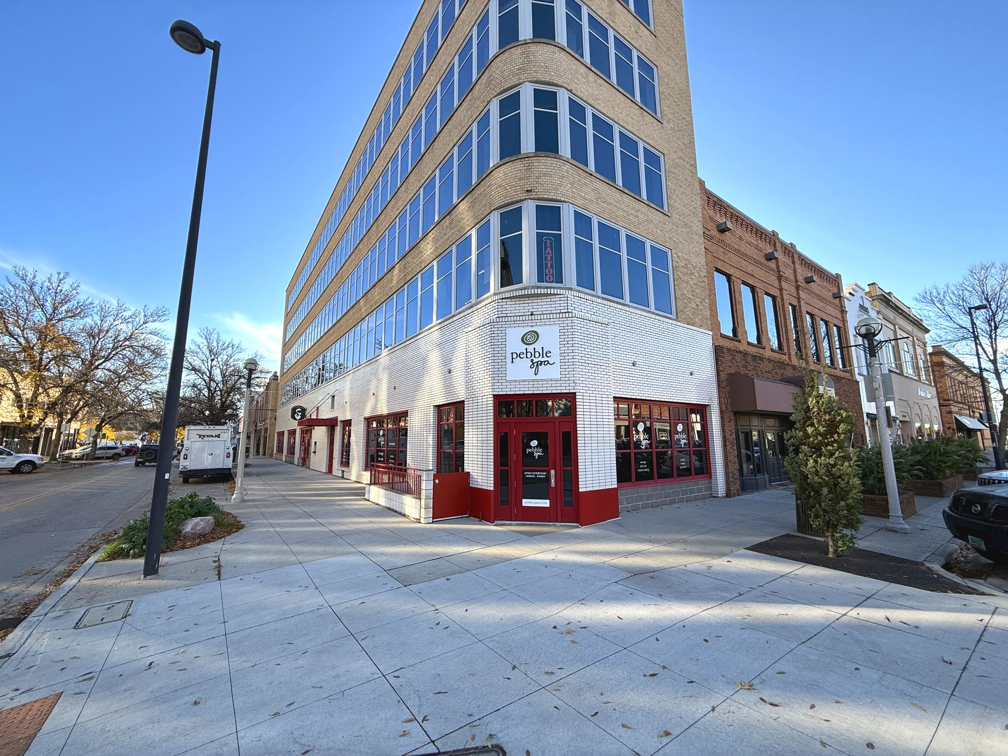 401 E Broadway Ave, Bismarck, ND 58501