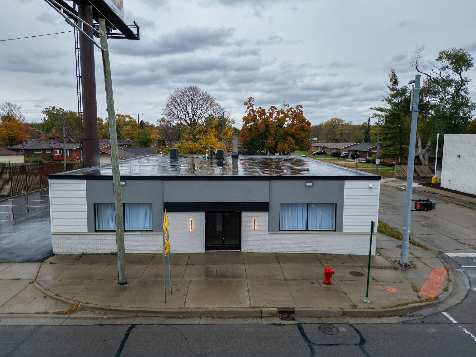 18685 Eight Mile Rd, Detroit, MI 48219