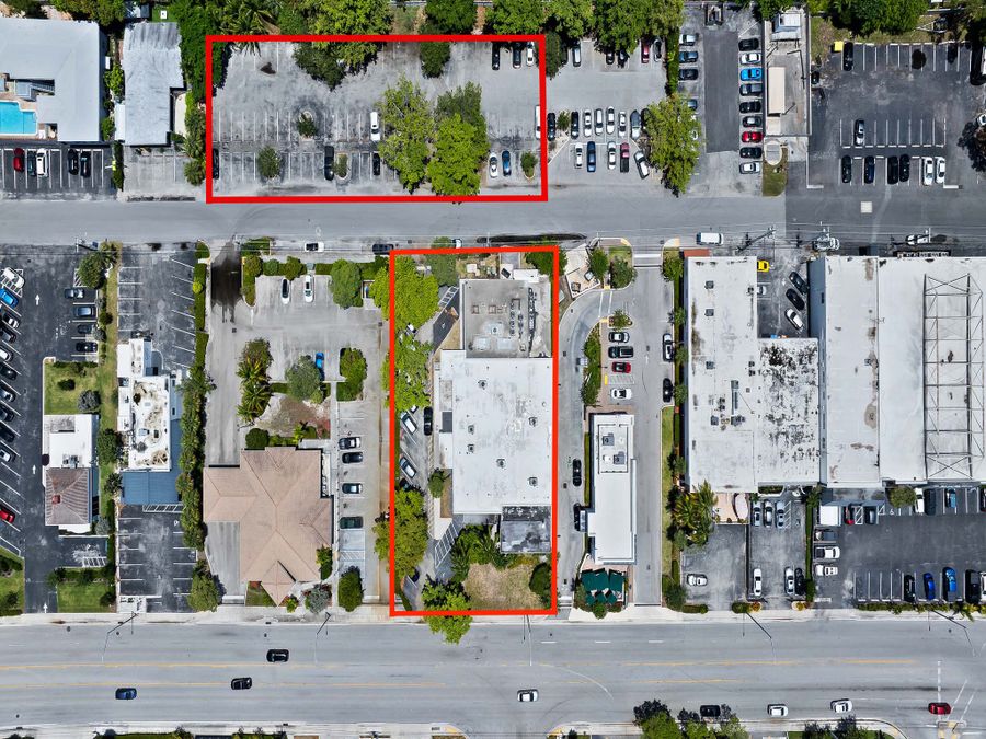 Freestanding Building with Three Adjacent Parking Lots, Fort Lauderdale